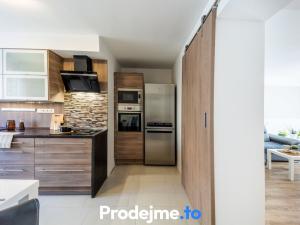 Prodej bytu 3+1, Znojmo, Stojanova, 80 m2
