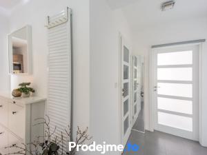 Prodej bytu 3+1, Znojmo, Stojanova, 80 m2