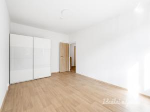 Pronájem bytu 2+kk, Praha - Kamýk, Vnoučkova, 59 m2