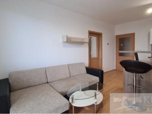 Pronájem bytu 2+kk, Jesenice, V Roháči I., 35 m2