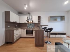 Pronájem bytu 2+kk, Jesenice, V Roháči I., 35 m2