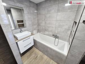 Pronájem bytu 3+1, Štětí, Družstevní, 68 m2