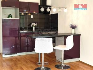 Prodej bytu 2+kk, Milovice - Mladá, Armádní, 52 m2