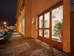 Pronájem obchodního prostoru, Vyškov, kpt. Otakara Jaroše, 73 m2