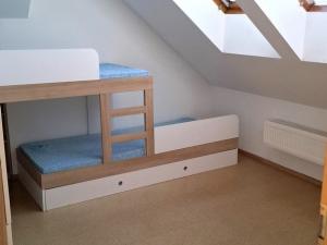 Pronájem bytu 3+kk, Plzeň - Jižní Předměstí, Raisova, 78 m2