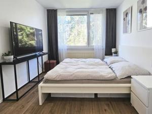 Pronájem bytu 3+kk, Průhonice, Dobřejovická, 73 m2