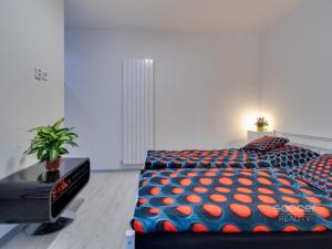 Pronájem bytu 2+kk, Vojkovice, 84 m2