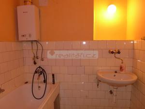 Prodej bytu 2+1, Plzeň - Doubravka, Železničářská, 63 m2