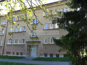 Prodej bytu 2+1, Plzeň - Doubravka, Železničářská, 63 m2