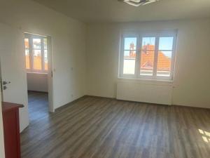 Pronájem bytu 2+1, Praha - Smíchov, 77 m2