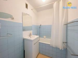 Pronájem bytu 3+1, Praha - Michle, Pod dálnicí, 75 m2