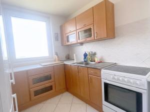 Pronájem bytu 3+1, Praha - Michle, Pod dálnicí, 75 m2