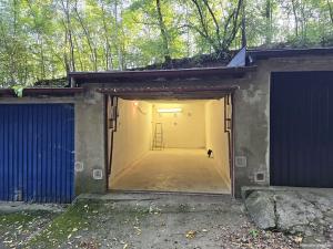 Pronájem garáže, Náchod, V Úvozu, 18 m2