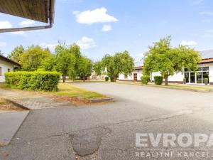 Pronájem skladu, Havlíčkův Brod, okres havlíčkův brod, 8000 m2