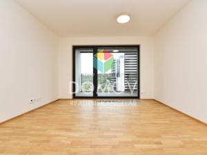 Pronájem bytu 1+kk, Praha, Mezi vodami, 39 m2