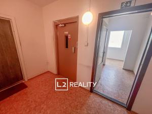 Prodej bytu 1+1, Praha - Modřany, Angelovova, 27 m2