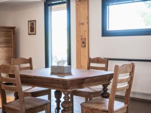Prodej komerční nemovitosti, Úhlejov, 182 m2