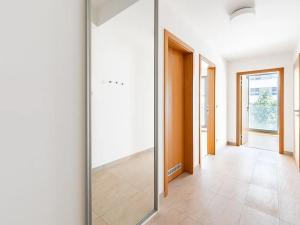 Pronájem bytu 2+kk, Praha - Karlín, U Mlýnského kanálu, 50 m2
