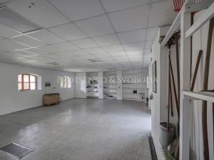 Prodej činžovního domu, Křižanov, Benešovo náměstí, 530 m2