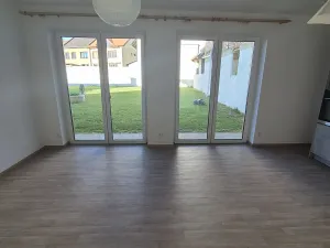 Pronájem bytu 1+kk, Stochov, Osvobození, 39 m2