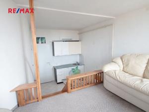 Pronájem bytu 1+kk, Kolín, Veltrubská, 26 m2