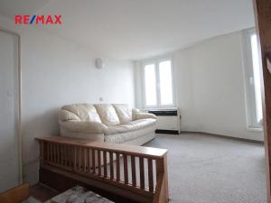 Pronájem bytu 1+kk, Kolín, Veltrubská, 26 m2