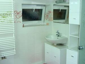 Pronájem bytu 1+1, Uherské Hradiště, Stonky, 30 m2