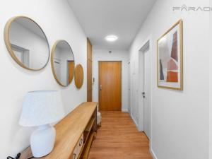 Pronájem bytu 3+kk, Praha - Vinohrady, U Zvonařky, 66 m2