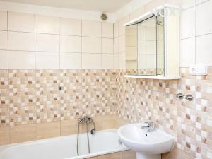 Prodej rodinného domu, Březno, 380 m2