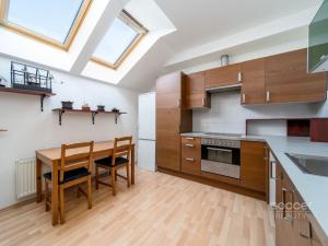 Prodej bytu 4+1, Praha - Horní Počernice, V javorech, 107 m2