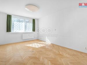 Prodej bytu 3+1, Praha - Kyje, Dvořišťská, 76 m2