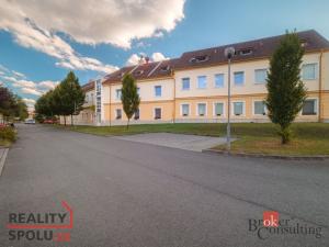 Prodej bytu 2+kk, Stod, Komenského nám., 54 m2