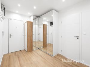 Pronájem bytu 3+kk, Praha - Modřany, Krouzova, 75 m2