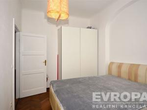 Prodej bytu 2+1, Praha - Holešovice, Schnirchova, 60 m2