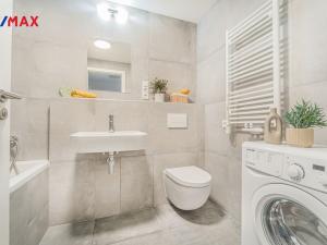 Prodej bytu 1+kk, Praha - Modřany, Mezi vodami, 31 m2