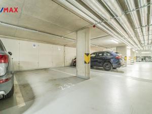Prodej bytu 1+kk, Praha - Modřany, Mezi vodami, 31 m2