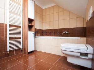Pronájem bytu 2+kk, Praha, Na výšinách, 76 m2