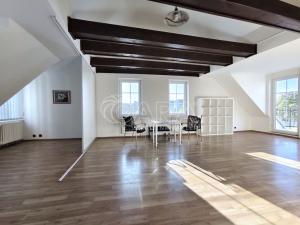 Pronájem kanceláře, Praha - Vršovice, Na louži, 101 m2