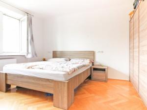 Prodej bytu 2+1, Olomouc - Nové Sady, Myslbekova, 55 m2
