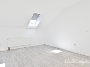 Pronájem bytu 1+kk, Troubsko, U rybníka, 50 m2