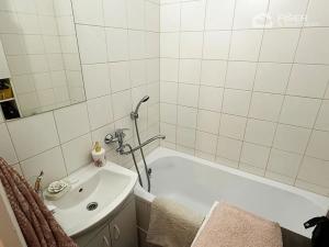Pronájem bytu 2+1, Valašské Meziříčí, Seifertova, 56 m2