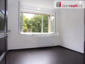 Pronájem bytu 2+1, Karlovy Vary, Charkovská, 48 m2