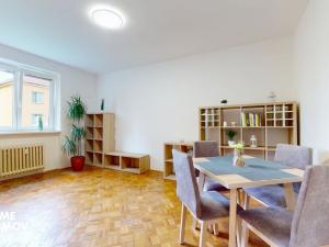 Pronájem bytu 2+1, Vizovice, čtvrť A. Háby, 52 m2