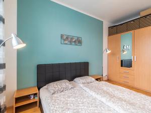 Pronájem bytu 2+kk, Praha - Stodůlky, náměstí Junkových, 49 m2