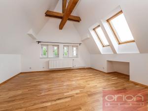 Pronájem kanceláře, Praha - Smíchov, U Nesypky, 290 m2