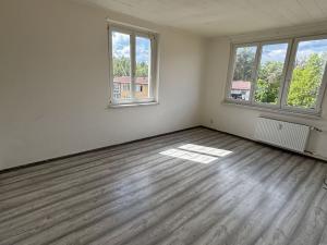 Prodej bytu 3+1, Bukovany, 67 m2