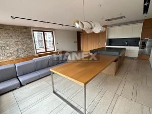 Prodej bytu 4+kk, Praha - Hrdlořezy, Nad Smetankou, 130 m2