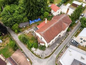 Prodej komerční nemovitosti, Kamenice, Safírová, 800 m2
