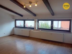 Pronájem atypického bytu, Žďár nad Sázavou, nám. Republiky, 40 m2