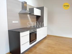 Pronájem atypického bytu, Žďár nad Sázavou, nám. Republiky, 40 m2